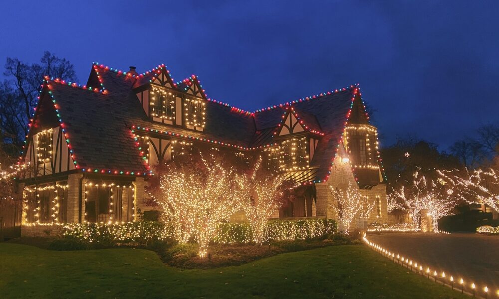 Electrical Safety Tips for Holiday Lights and Decorations